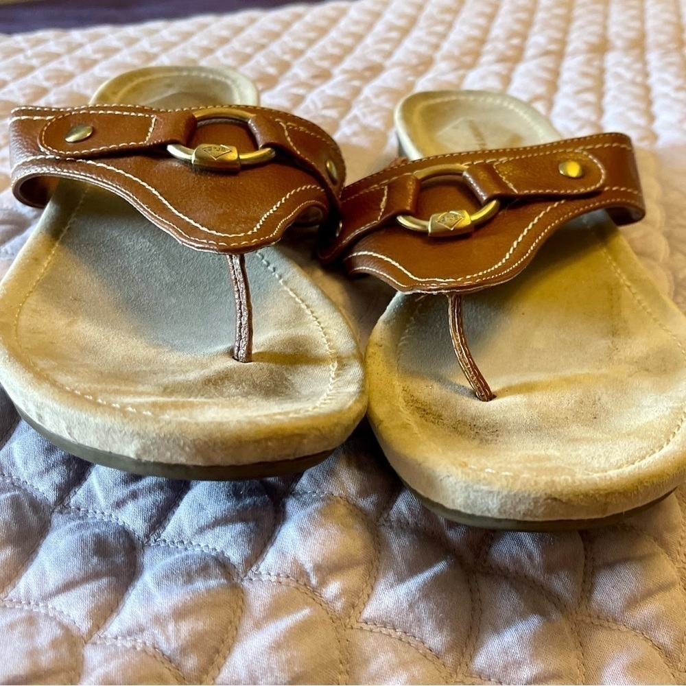 Camel 🐫 color Sr, John’s Bay sandals - Picture 6 of 8